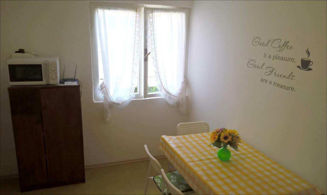 App Veselica Apartment Umag Exterior photo
